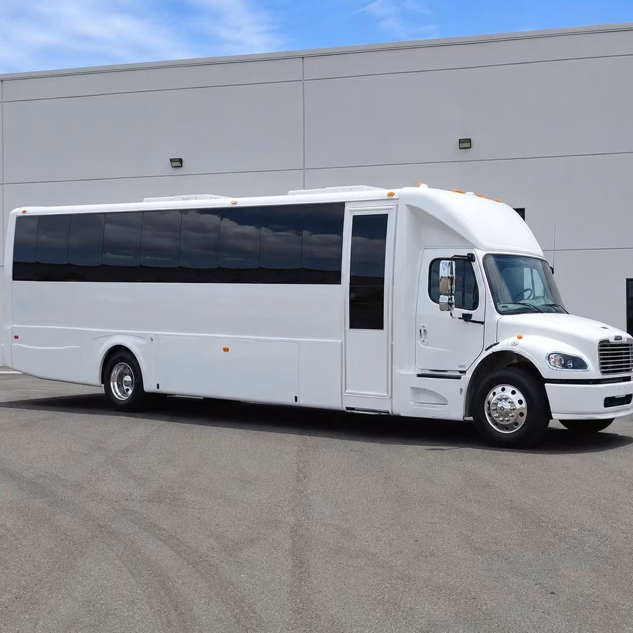 booking prom limo buses and party buses near fremont and the east bay