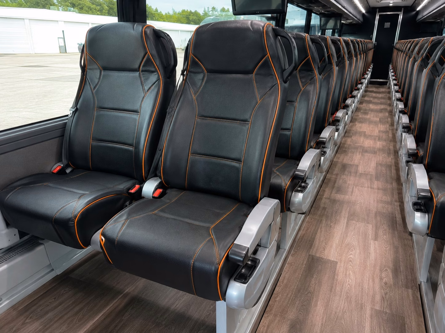 fan bus rentals from union city to oakland a s and golden state warriors games