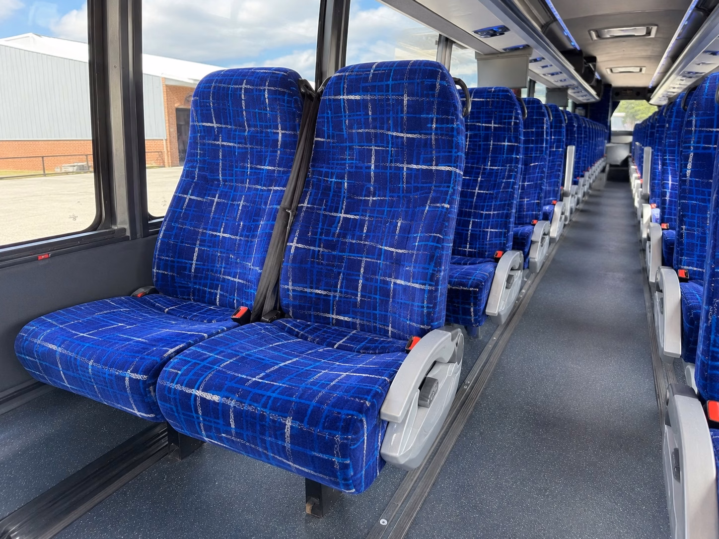 shuttle guests between union city ceremony and reception venues without the stress