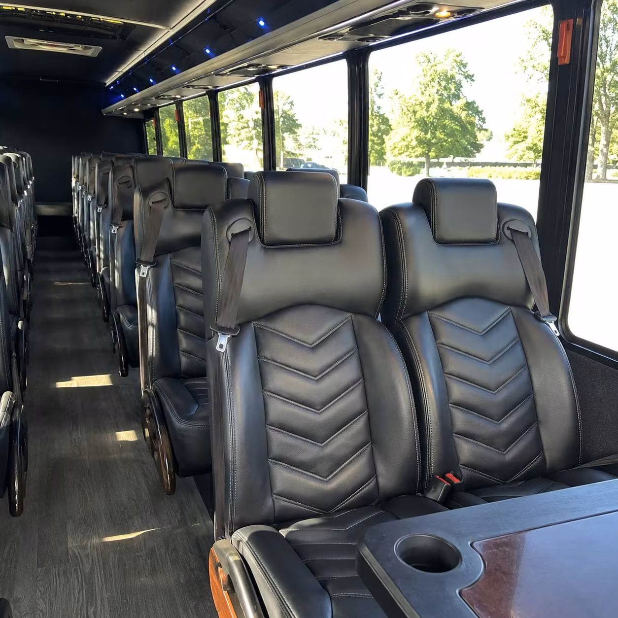 union city 25 passenger minibus rental